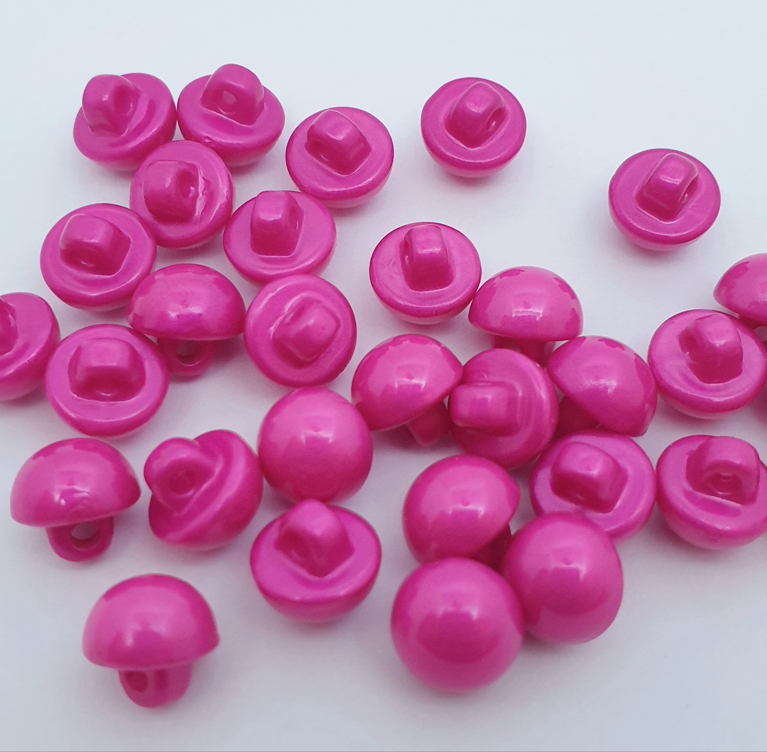 MajorCrafts 30pcs 8mm Dark Pink High-Grade Acrylic Small Round Sewing Mushroom Shank Buttons