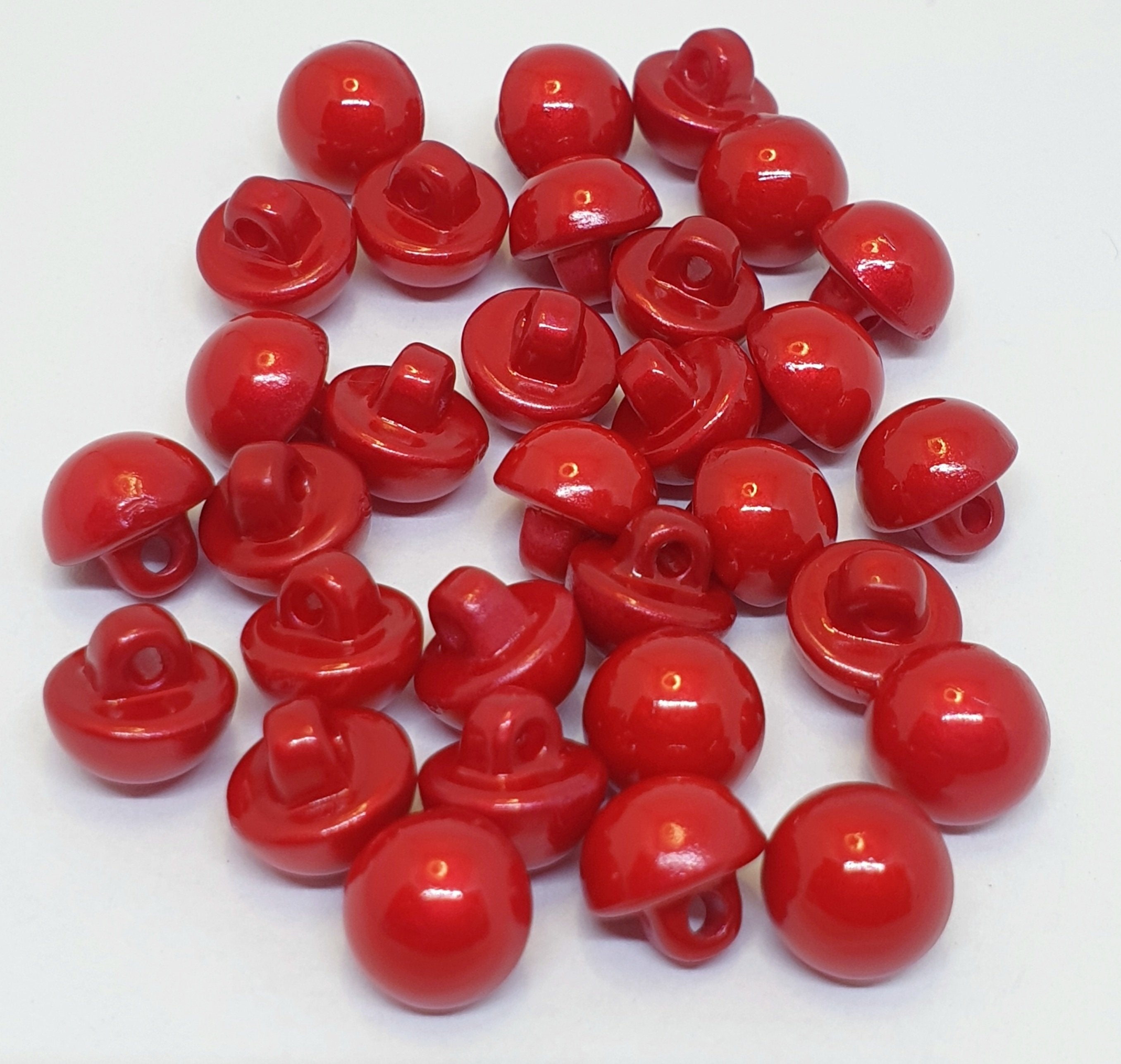 MajorCrafts 30pcs 10mm Red High-Grade Acrylic Small Round Sewing Mushroom Shank Buttons