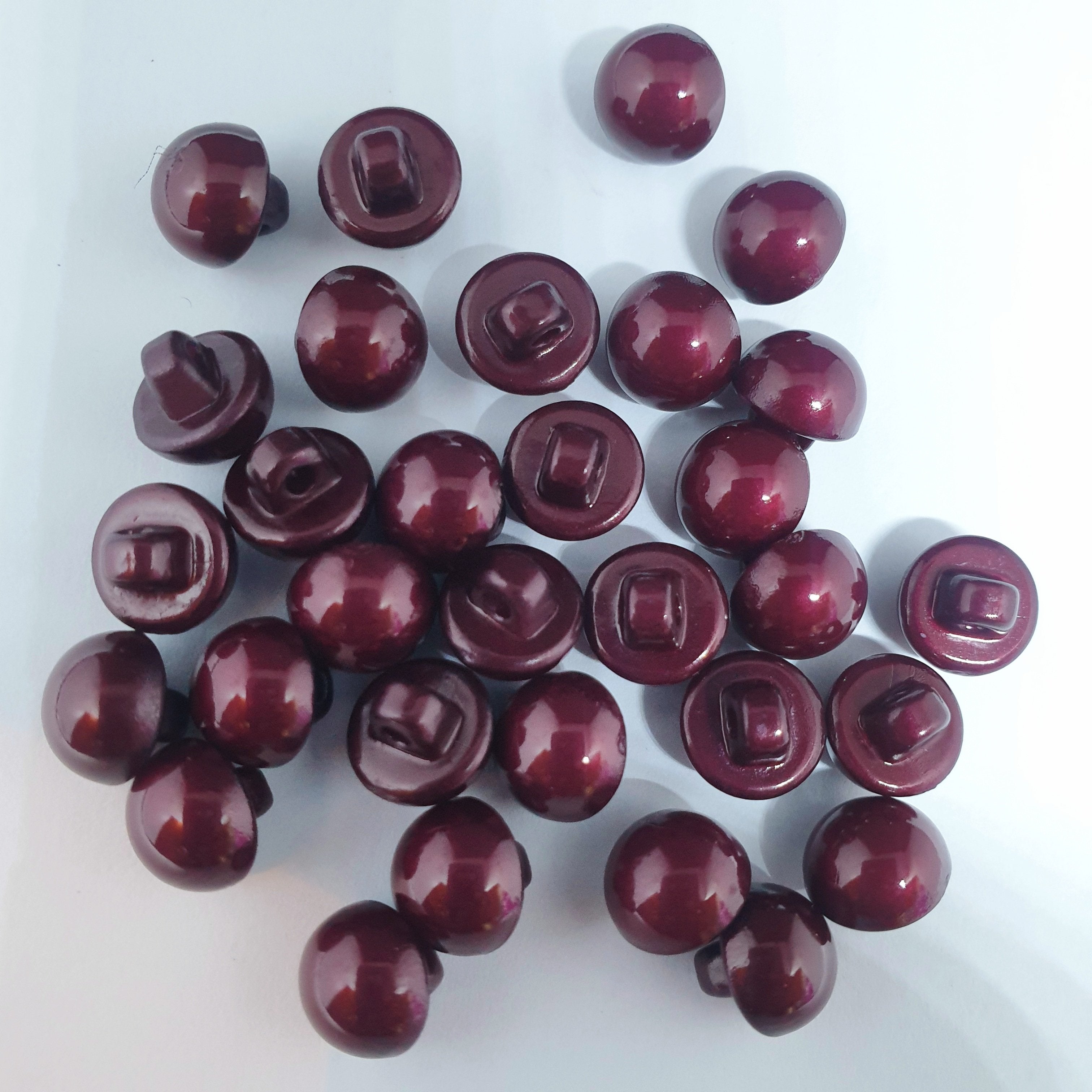 MajorCrafts 30pcs 10mm Burgundy Red High-Grade Acrylic Small Round Sewing Mushroom Shank Buttons
