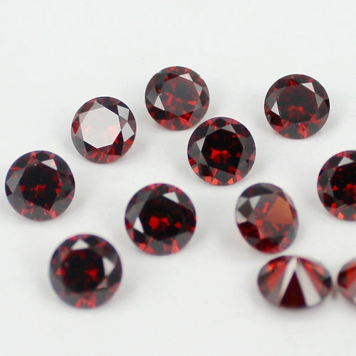 MajorCrafts 4pcs 12mm AAAAA (5A) Dark Red Round Point Back Cubic Zirconia Stones