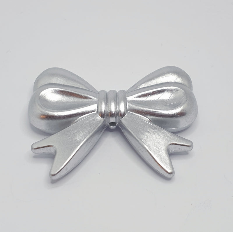 MajorCrafts 4pcs Metallic Silver 46mm x 36mm Large 3D Acrylic Bows D09