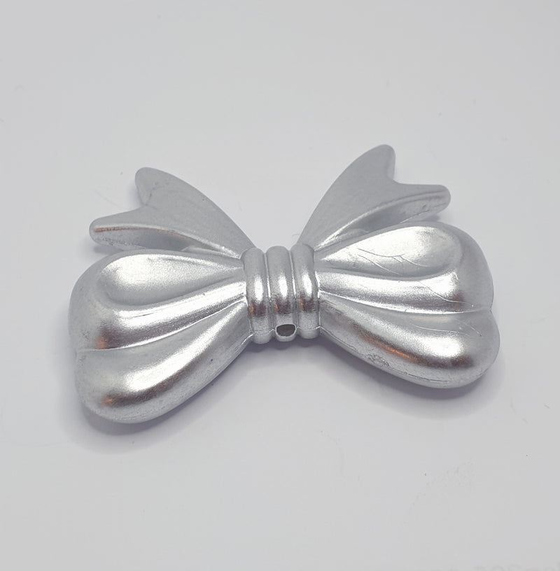 MajorCrafts 4pcs Metallic Silver 46mm x 36mm Large 3D Acrylic Bows D09