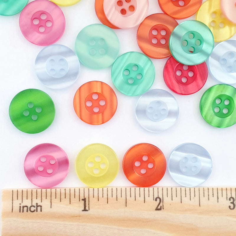 MajorCrafts 50pcs 15mm Mixed Colours Pearlescent 4 Holes Round Resin Sewing Buttons