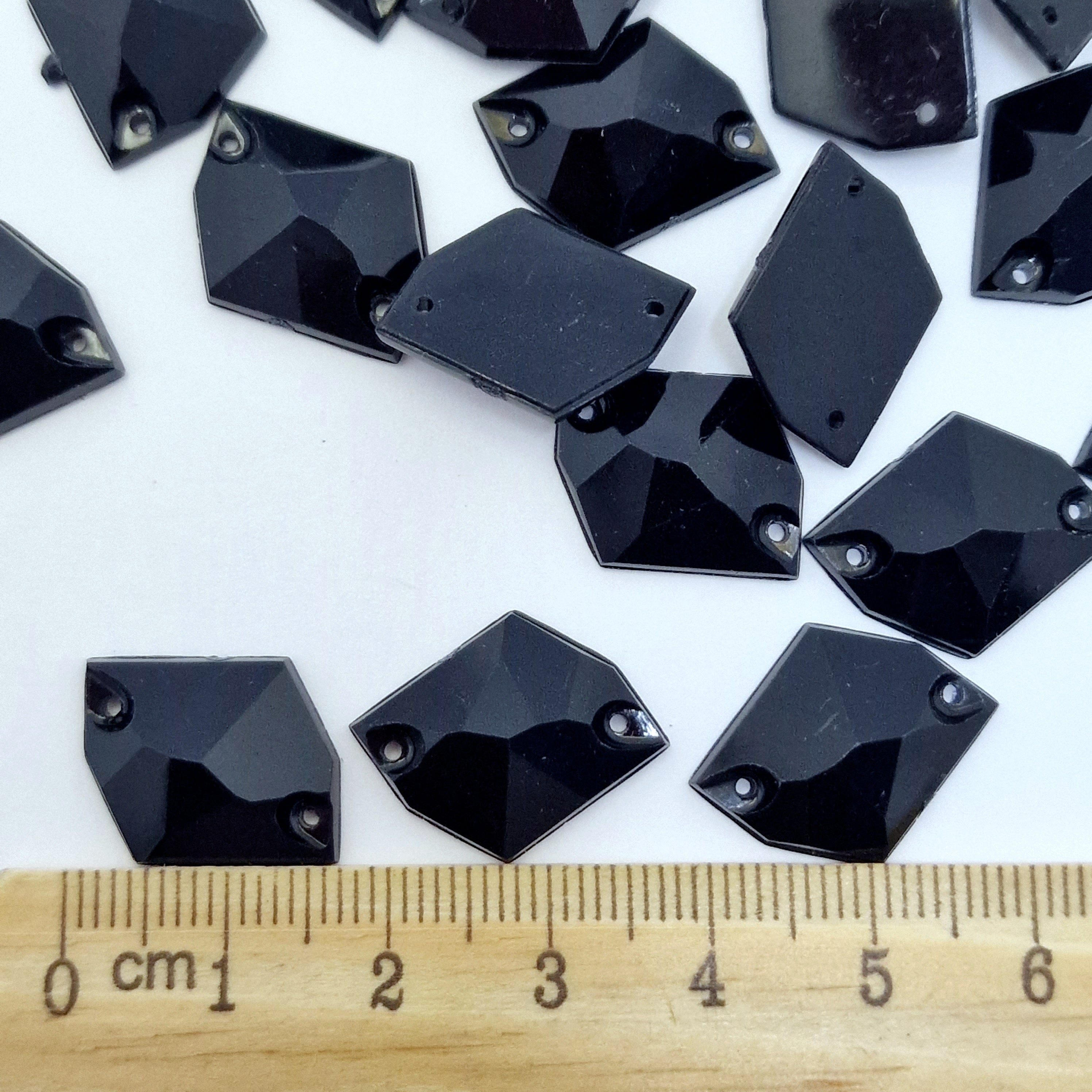 MajorCrafts 40pcs 20mm x 16mm Jet Black Hexagon Irregular Acrylic Sewing Rhinestones
