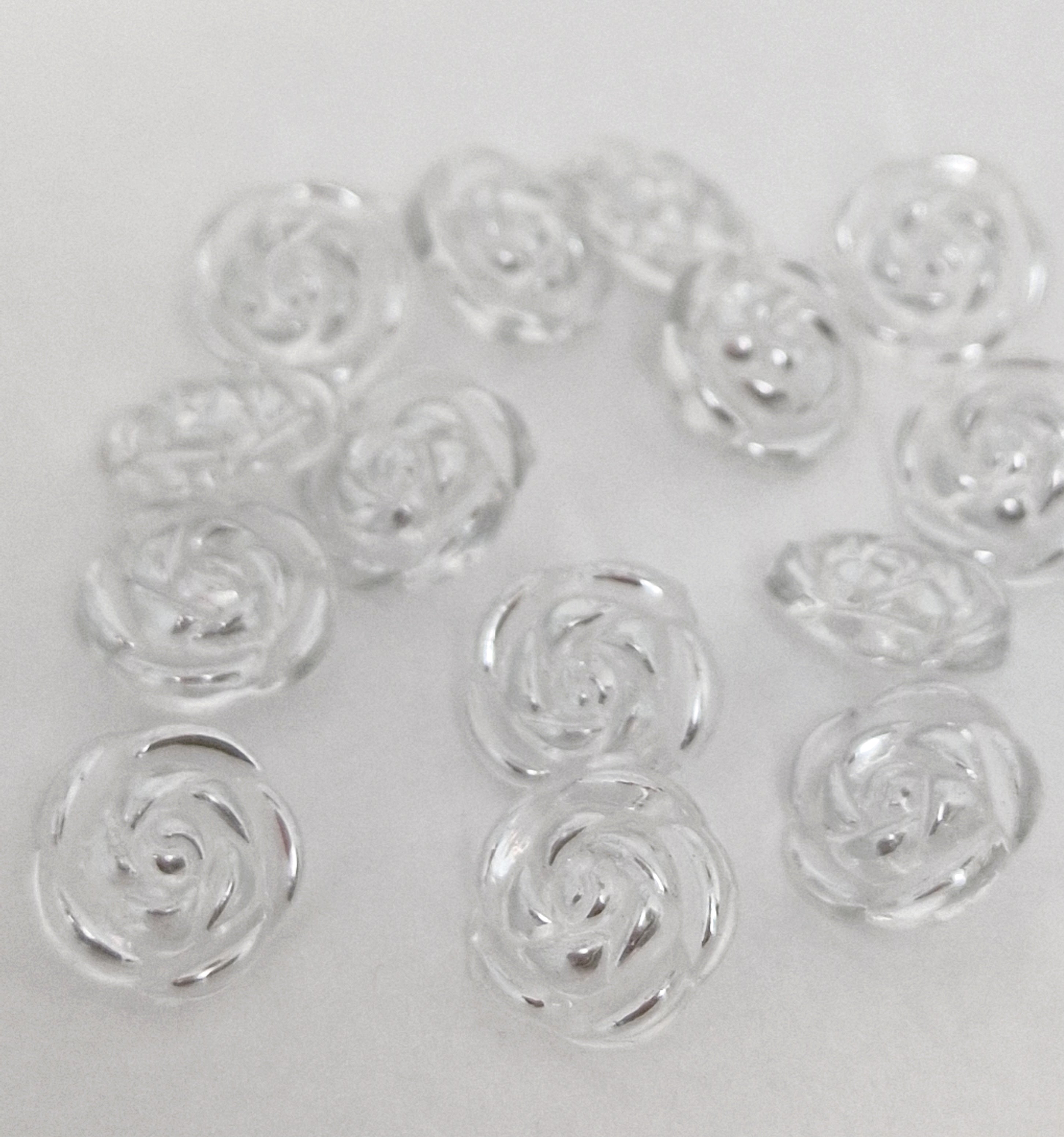 MajorCrafts 40pcs 13mm Clear & Silver Rose Flower Shank Resin Buttons