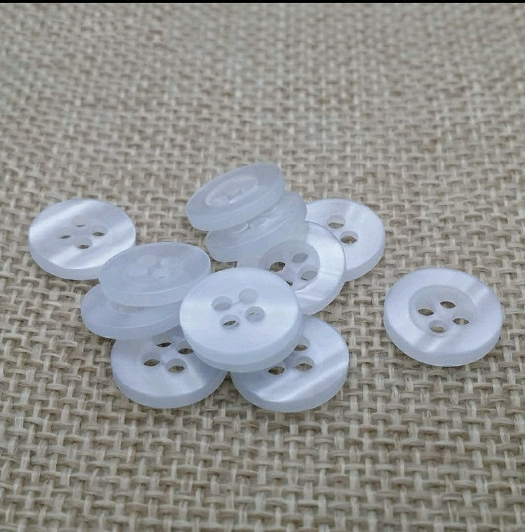 MajorCrafts 60pcs 13mm Clear White Pearlescent 4 Holes Small Round Resin Sewing Buttons