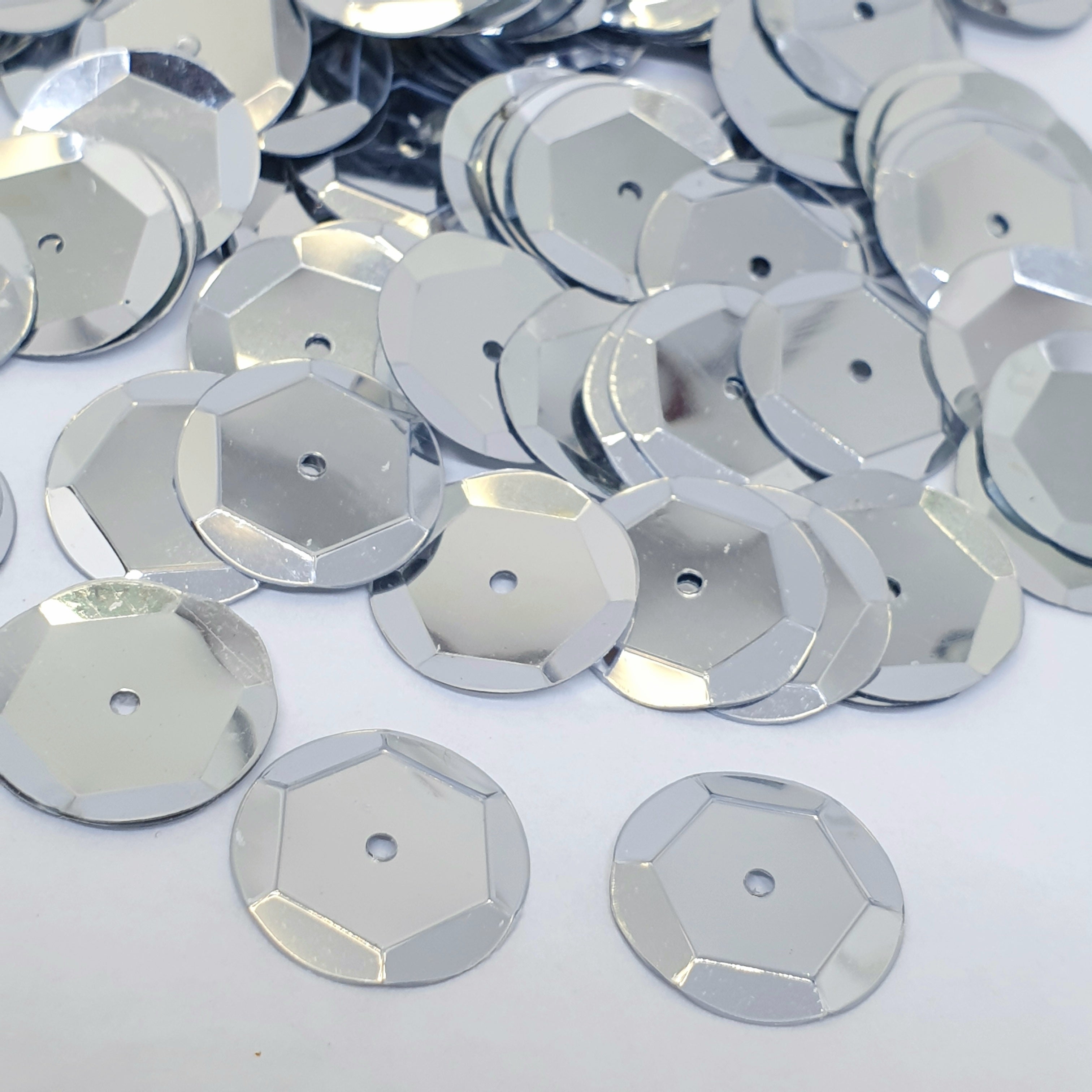 MajorCrafts 40grams 15mm Light Grey Silver Large Round Sew-On Cup Sequins