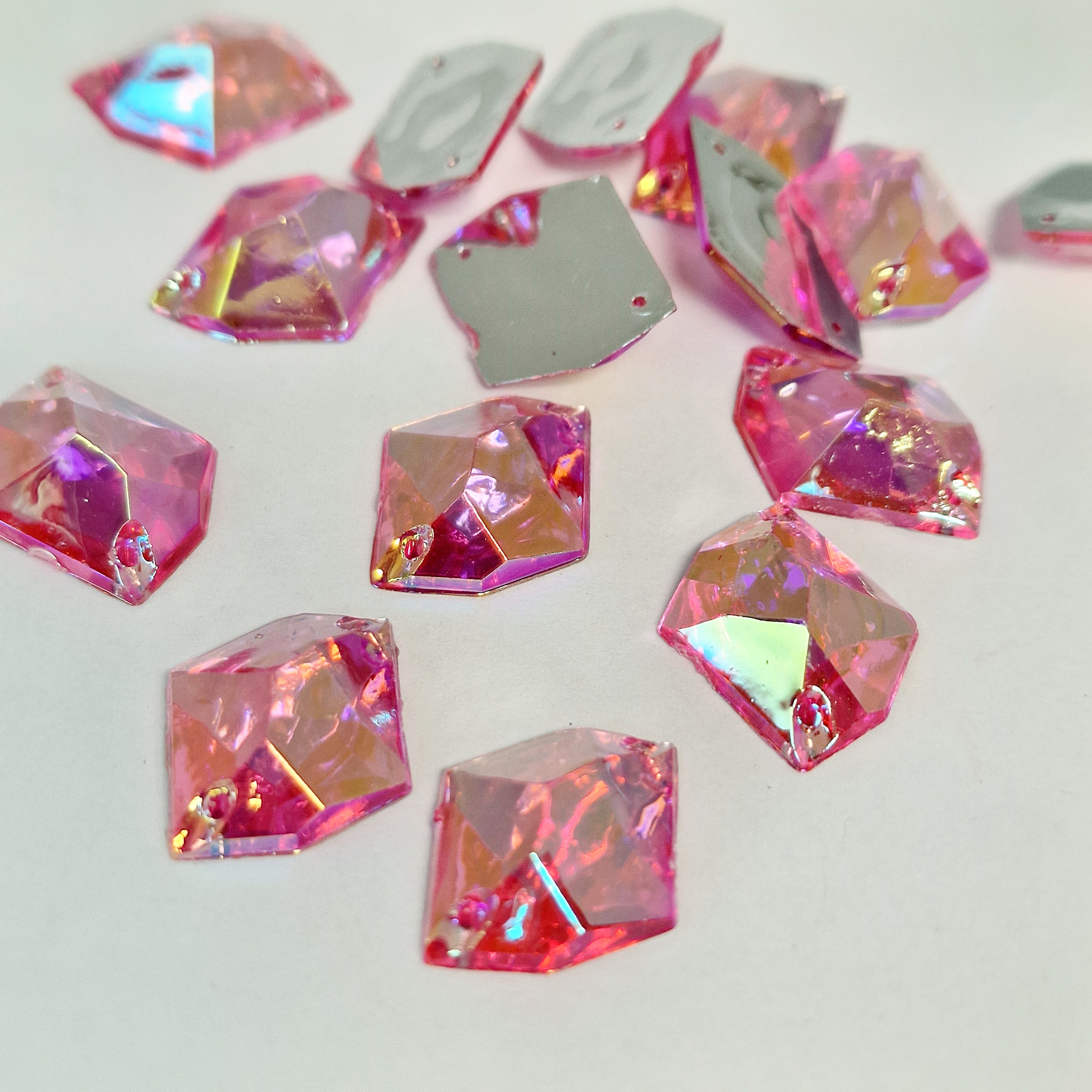 MajorCrafts 40pcs 20mm x 16mm Light Pink AB Hexagon Irregular Acrylic Sewing Rhinestones