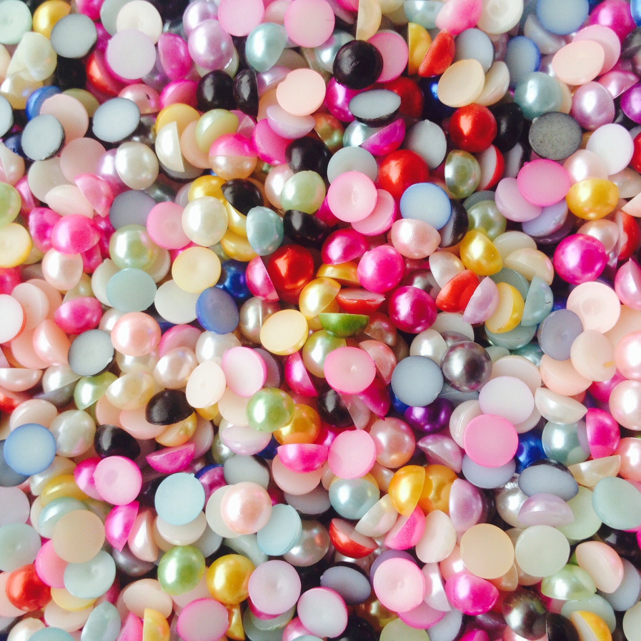 MajorCrafts Mixed Solid Colours Flat Back Half Round Resin Pearls C00