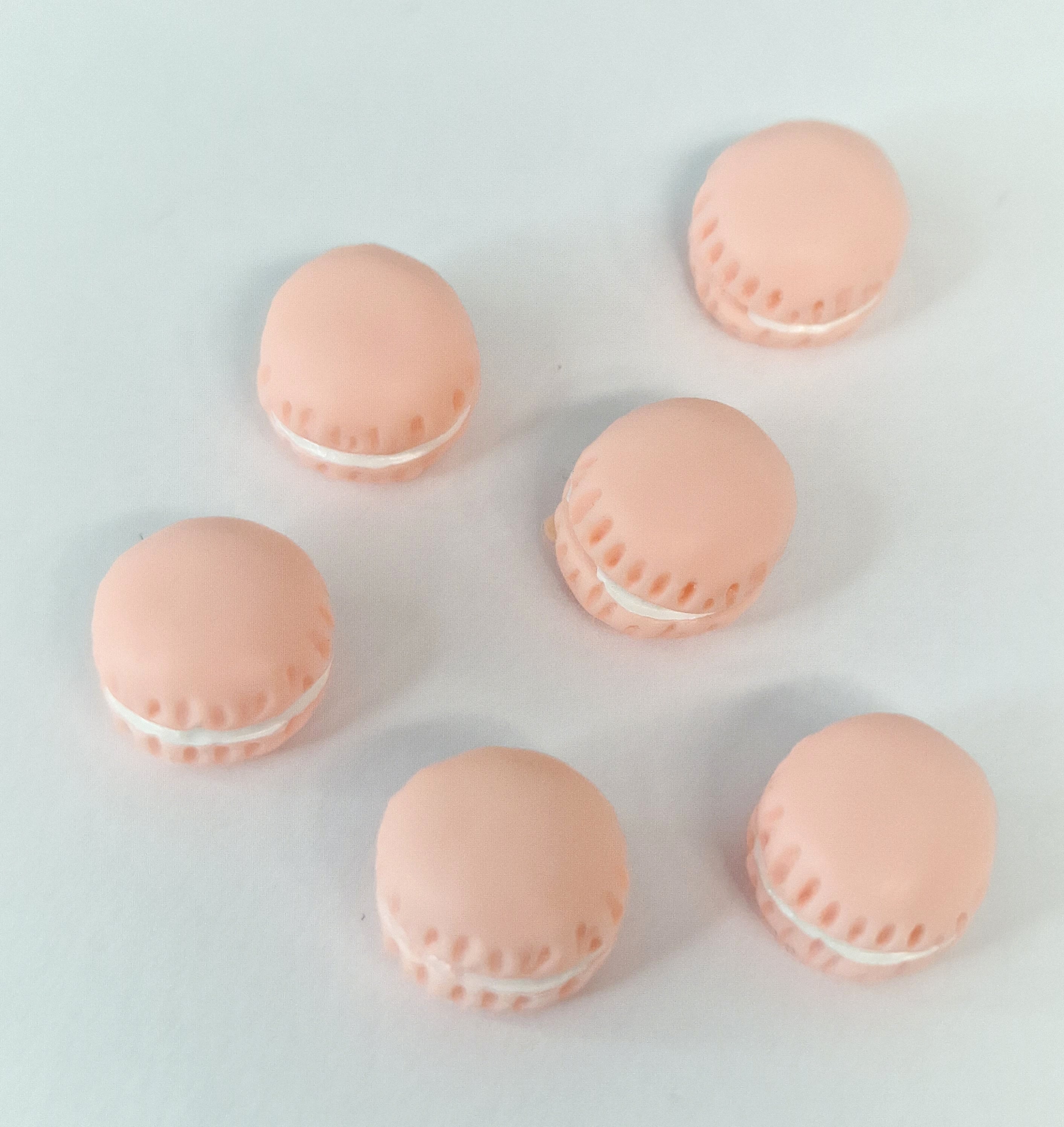 MajorCrafts 6pcs 13mm Pale Pink Flat Back Miniature Cookies and Cream Kawaii Cabochons