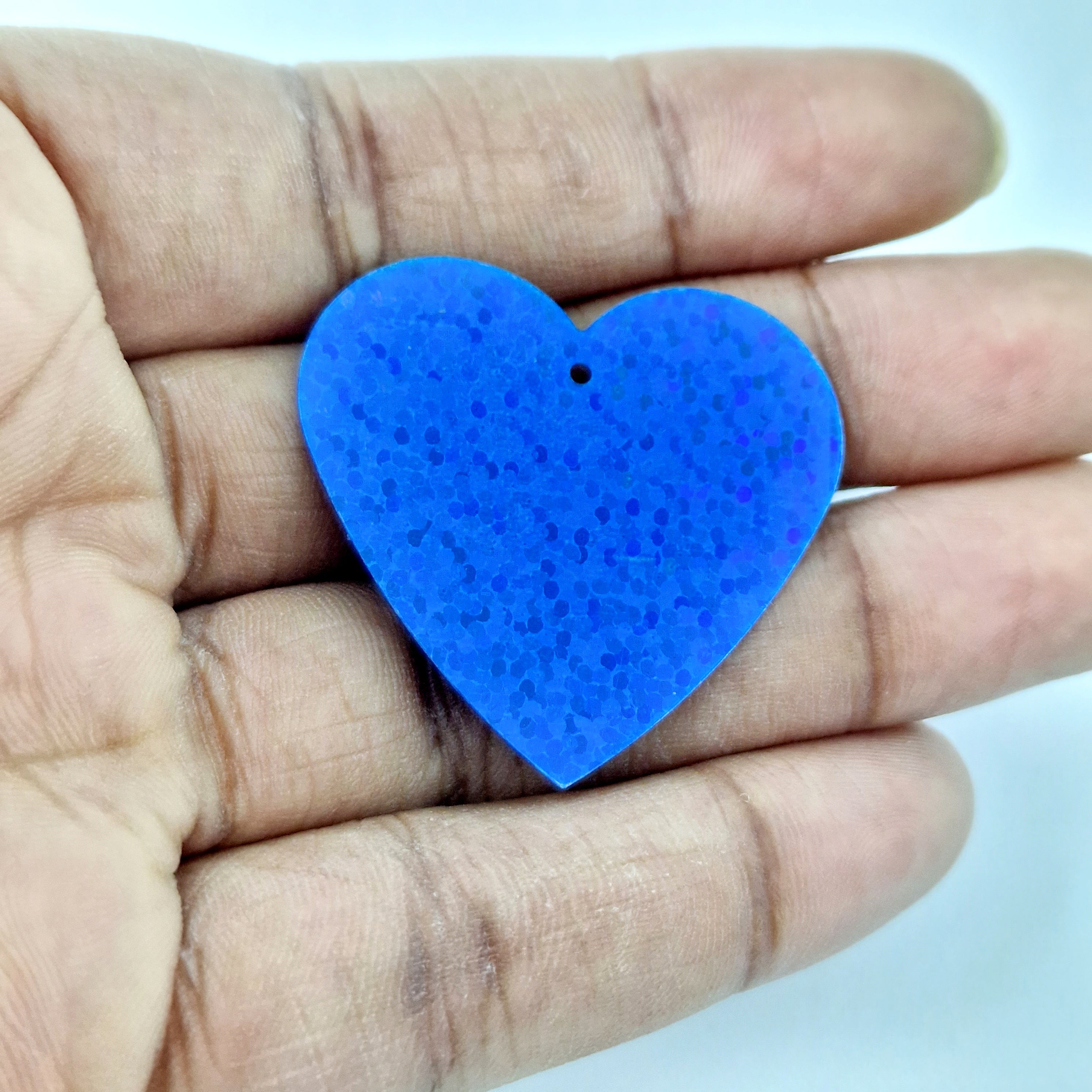 MajorCrafts 35mm 30grams 100pcs Royal Blue Holographic Large Heart PVC Sequins
