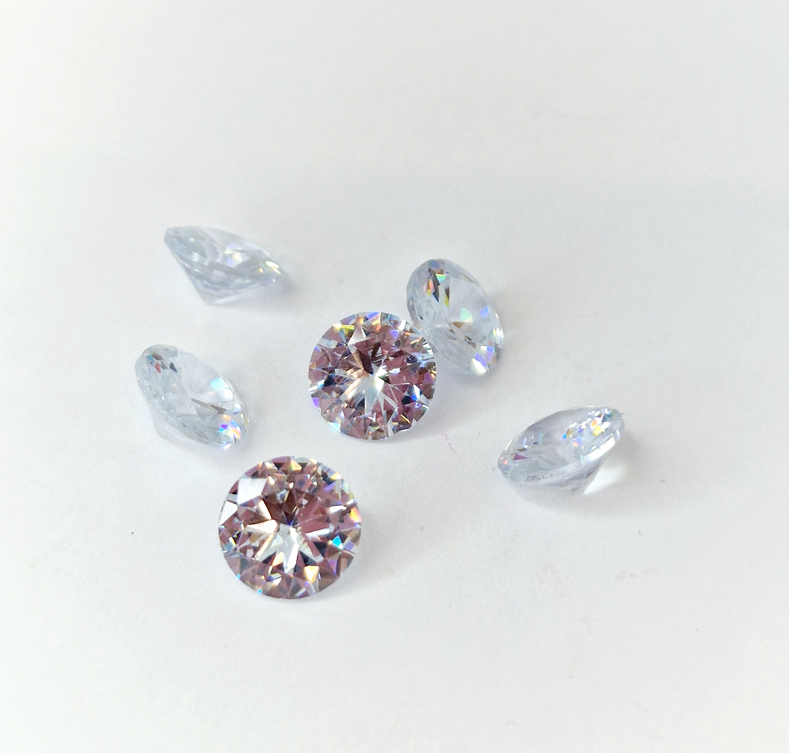 MajorCrafts 6pcs 10mm AAAAA (5A) Crystal Clear Round Point Back Cubic Zirconia Stones